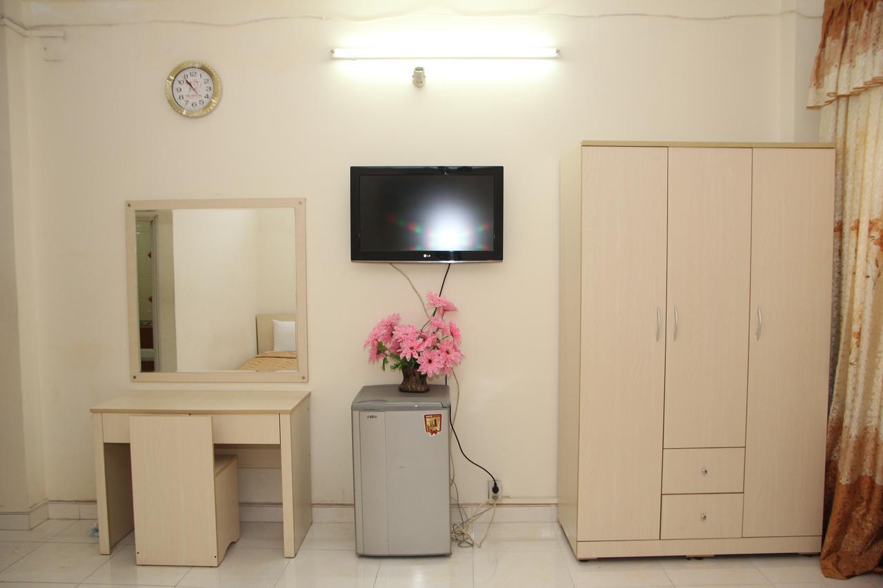 Ngan Long Hotel Bandar Ho Chi Minh Luaran gambar